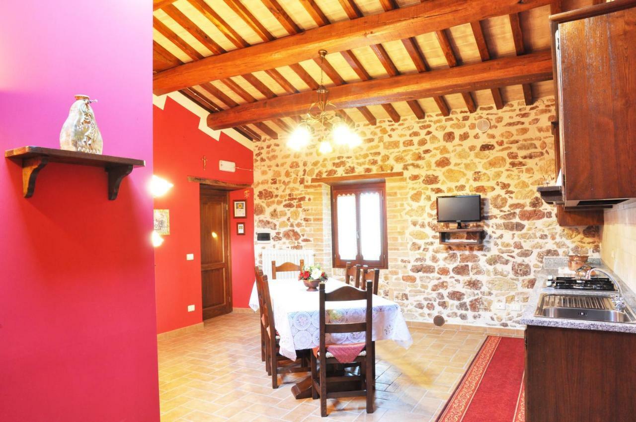 Agriturismo Arcobaleno Della Torretta Giano dell'Umbria ภายนอก รูปภาพ